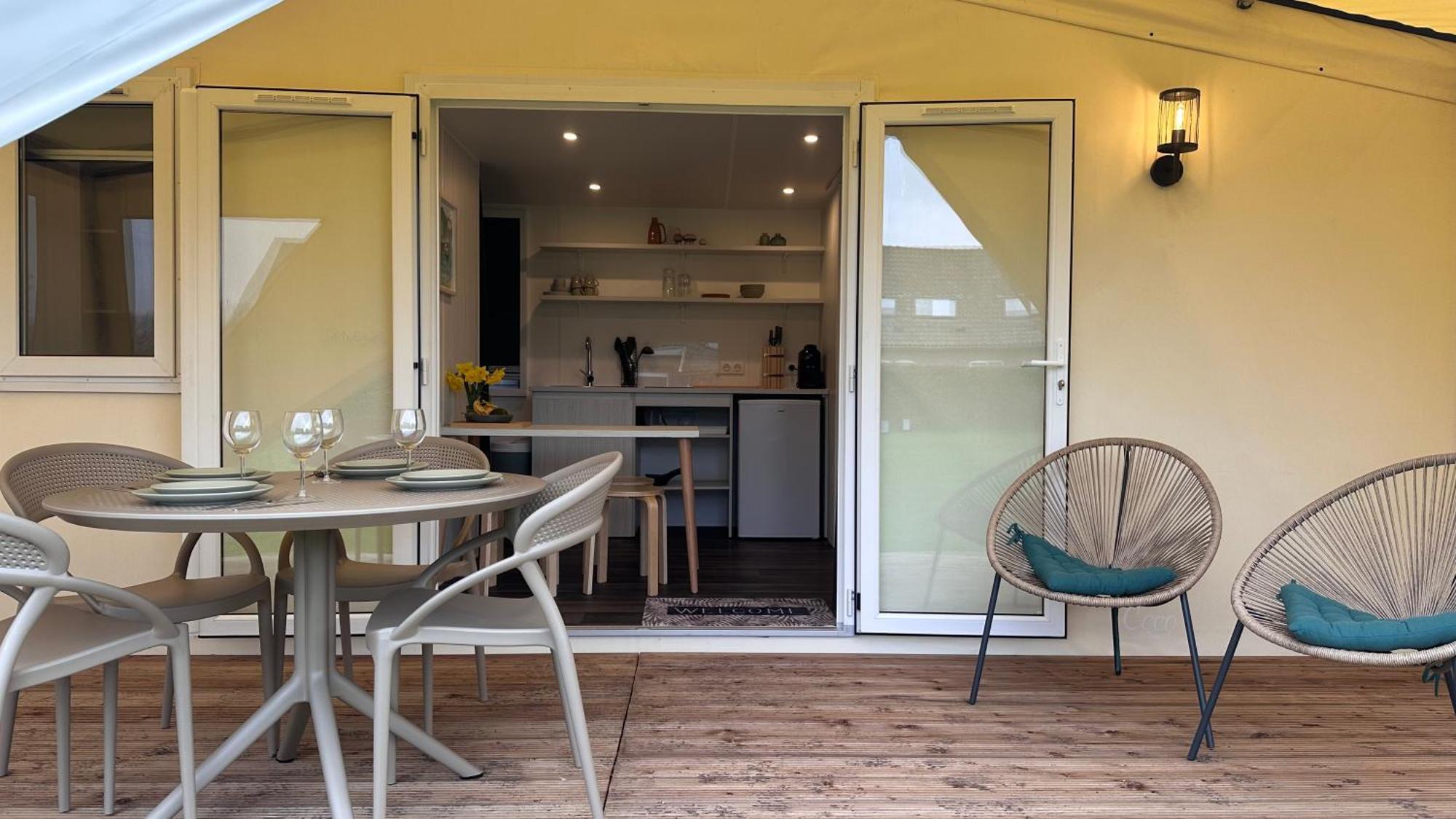 Glamping De Hof Van Eeden Warmond Kültér fotó