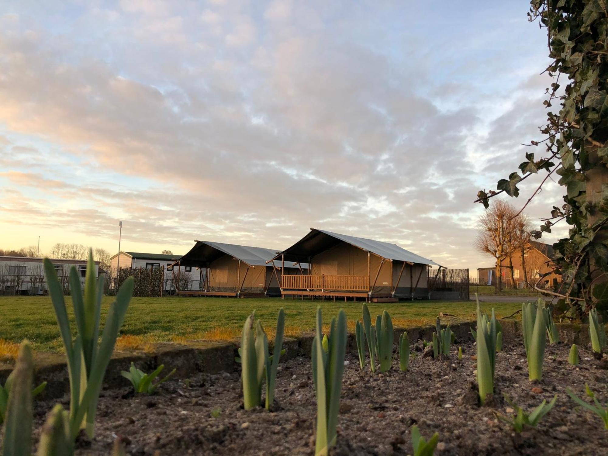 Glamping De Hof Van Eeden Warmond Kültér fotó