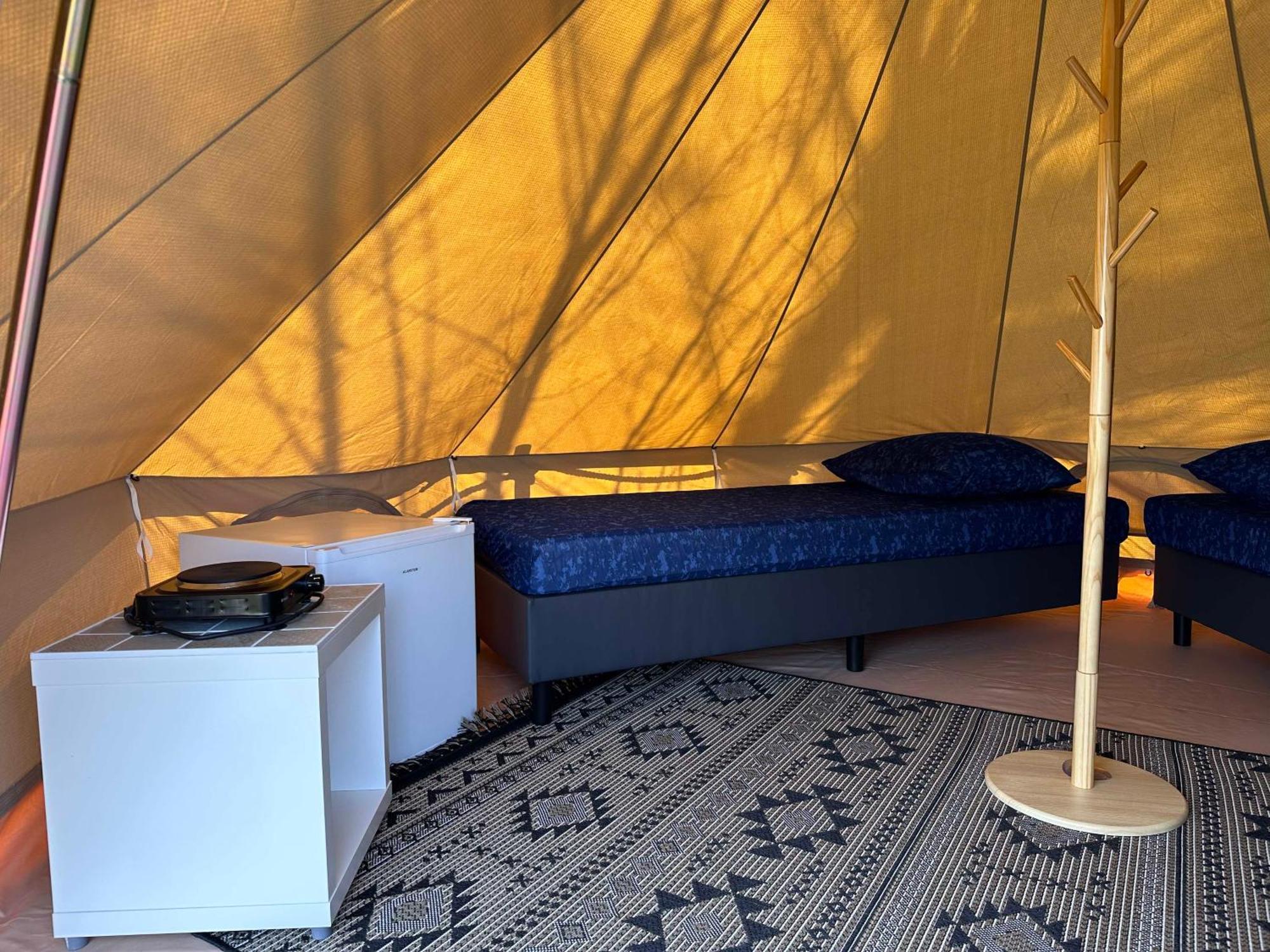 Glamping De Hof Van Eeden Warmond Kültér fotó